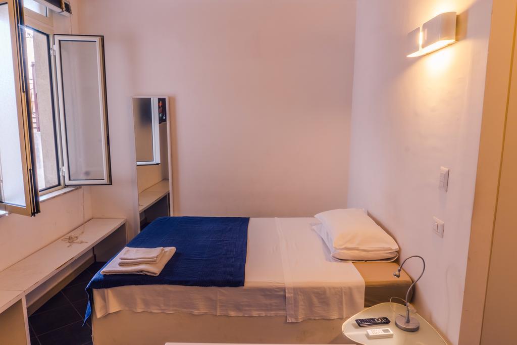 Solobed Apartment Reggio Calabria Exterior photo